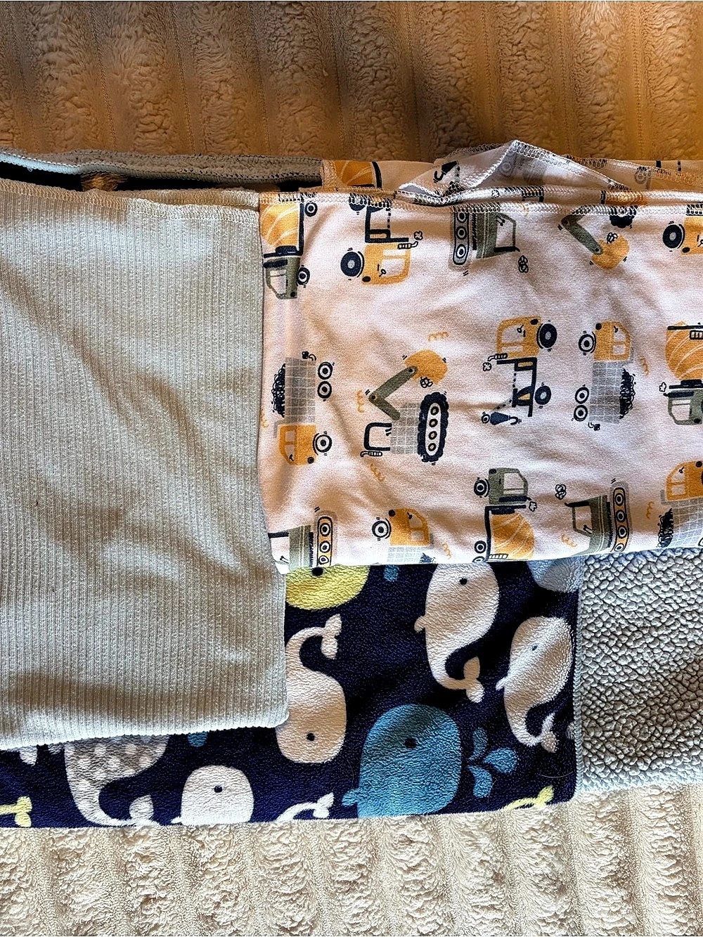 Circo Baby Bib Blue Whale Print Blanket 12